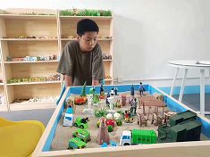 特訓學校的沙盤訓練助孩子打開心結