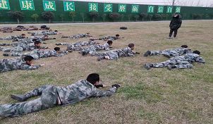 素質教育學校：家長如何預防孩子早戀