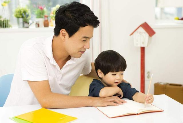 如何教育厭學(xué)的孩子,厭學(xué)家長怎么辦