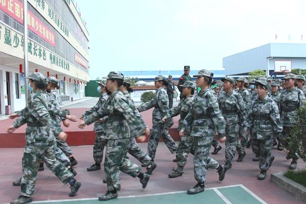 叛逆少年學校(高中生叛逆厭學怎么辦？)
