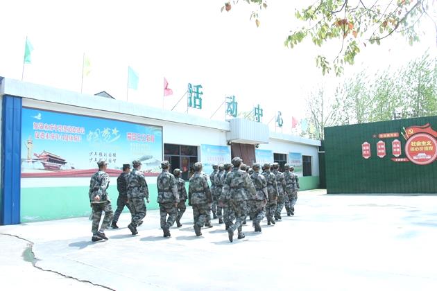 叛逆期孩子學(xué)校(和叛逆期孩子切忌說這三句話)