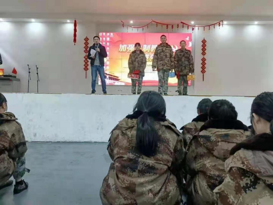 正苗啟德表彰大會(huì)，獎(jiǎng)勵(lì)積極進(jìn)取的你們！(圖1)