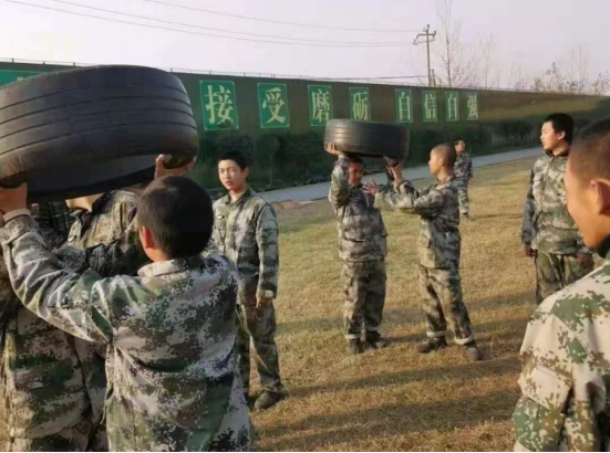 正苗啟德特訓學校，體能訓練接力游戲(圖2)