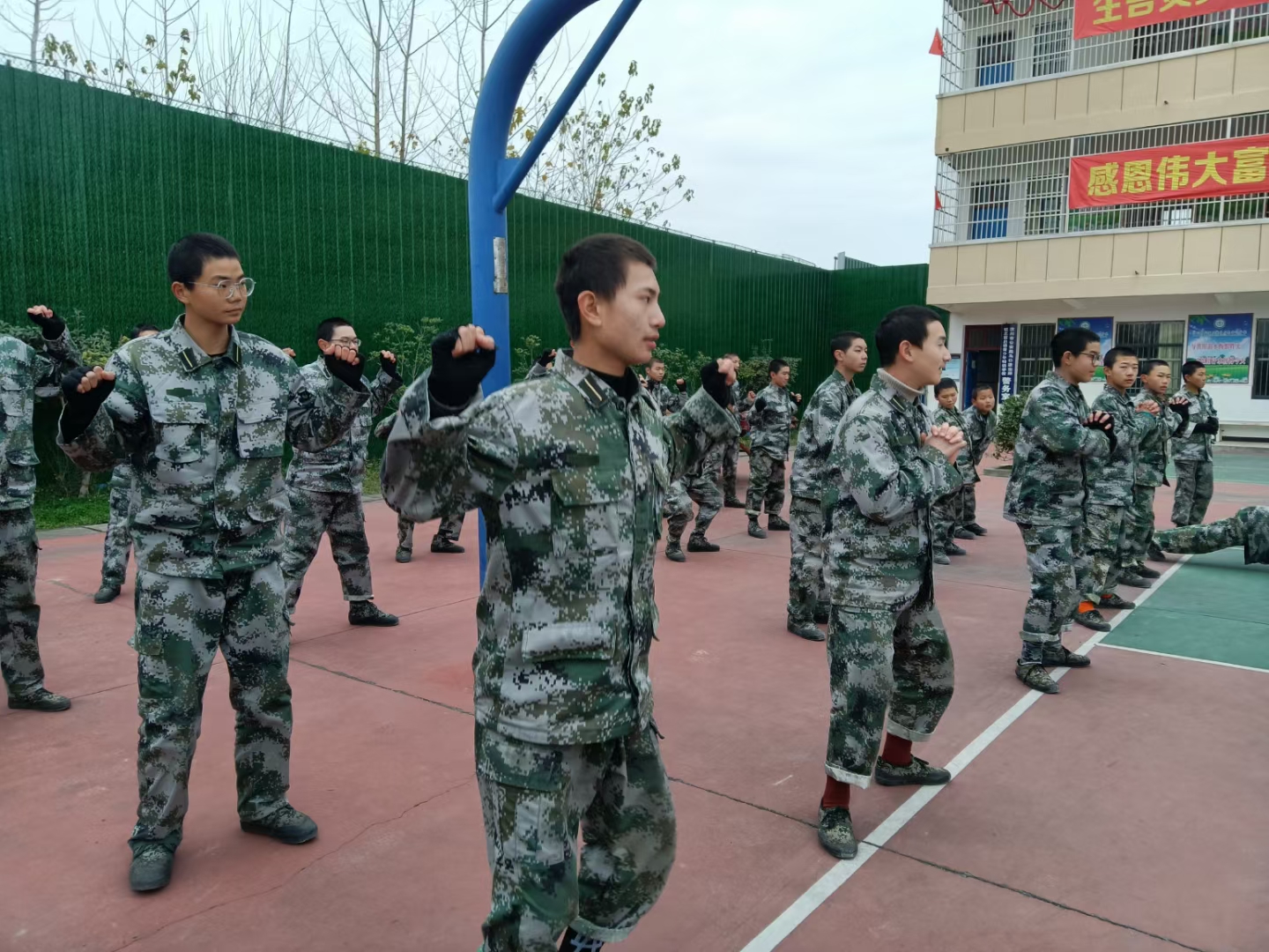 十幾歲的青少年，不聽父母話怎么辦？