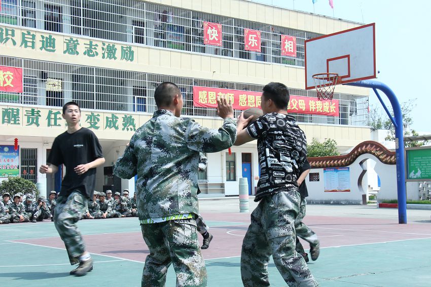 打籃球進(jìn)行時(shí)，青春恣意張揚(yáng)(圖3)