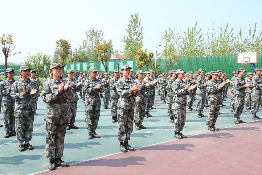 青少年近視率超50%？近視防控這樣做(圖3)