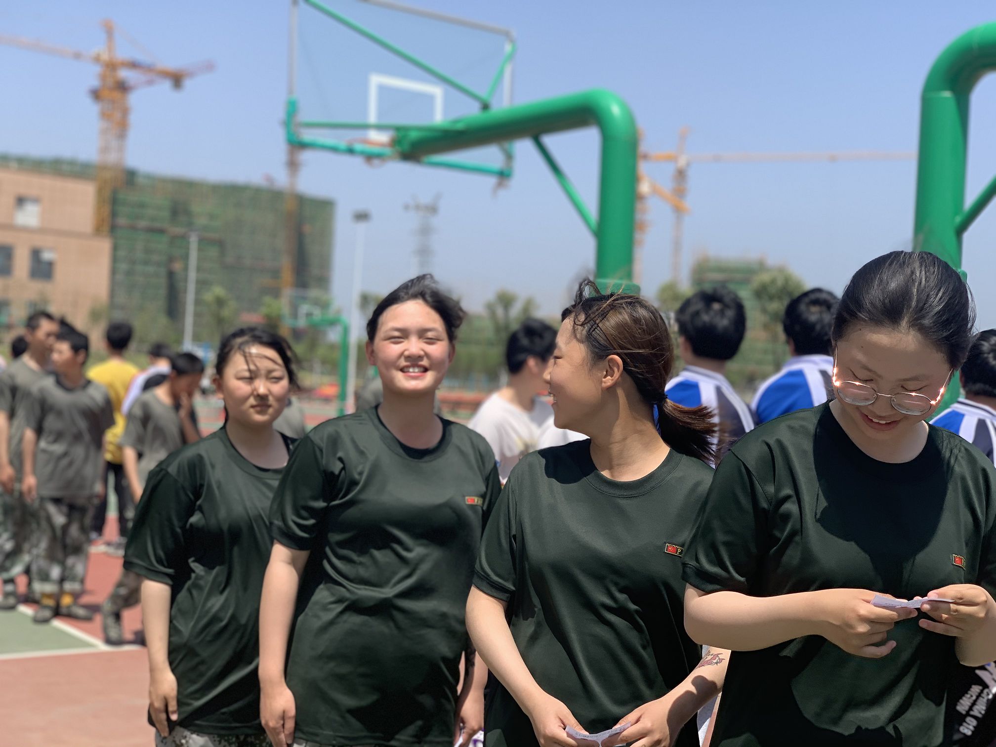  青春期孩子早戀，家長(zhǎng)要從這些角度找原因(圖1)