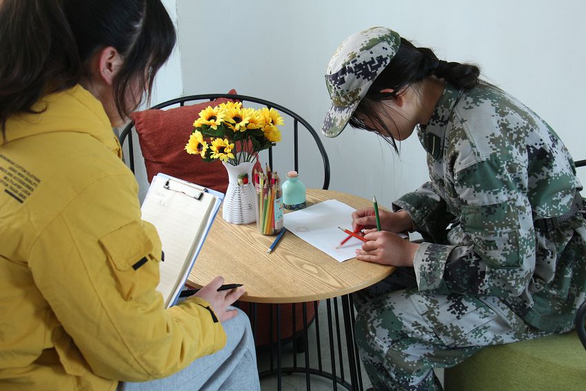 不管怎么勸說孩子都不愿上學怎么辦？