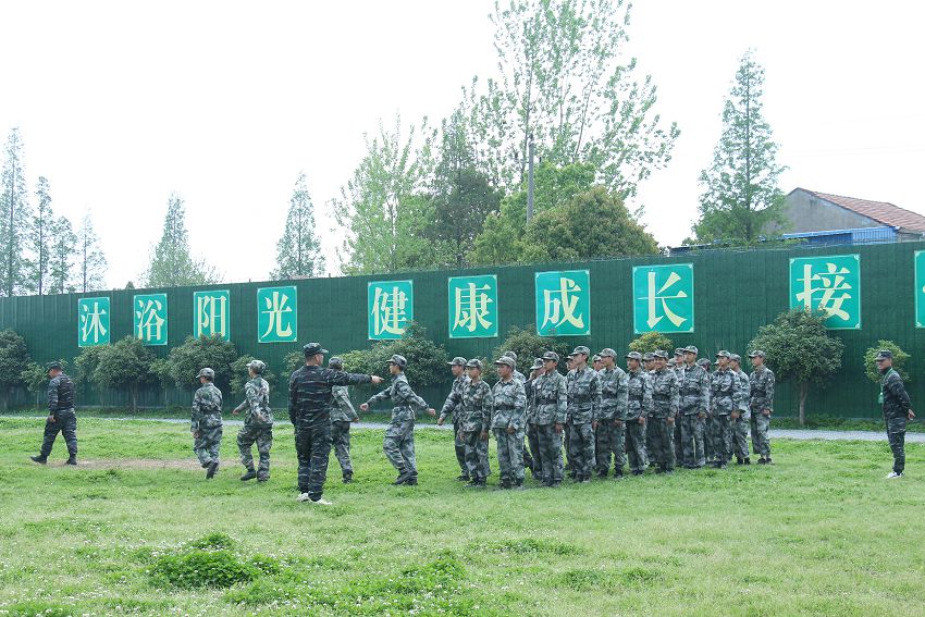 初二孩子厭學如何教育，厭學癥是什么原因引起的？(圖2)