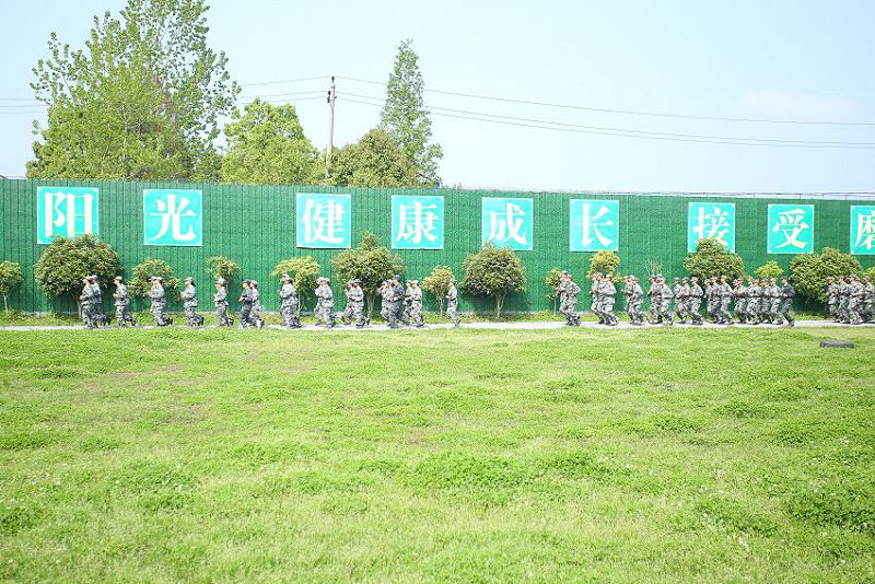 小孩叛逆期該怎么正確引導？(圖2)