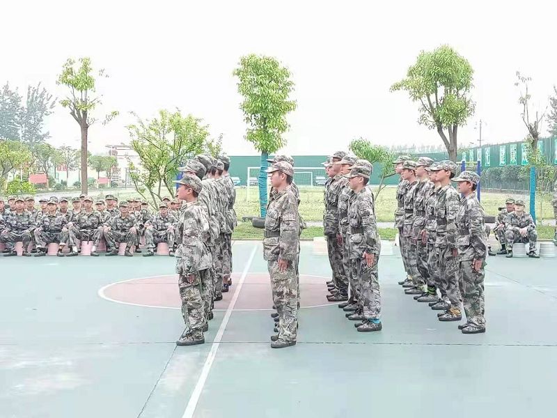 怎樣看待叛逆期孩子早戀？