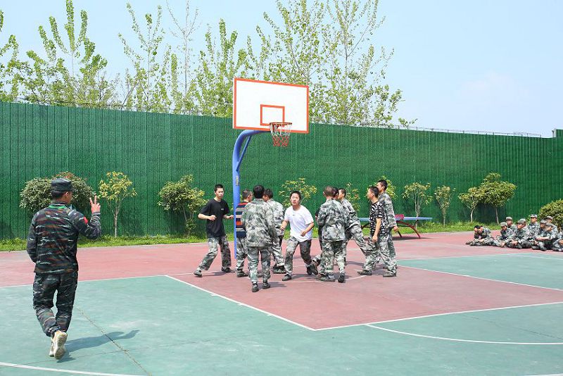 叛逆孩子學校解析責任分散效應
