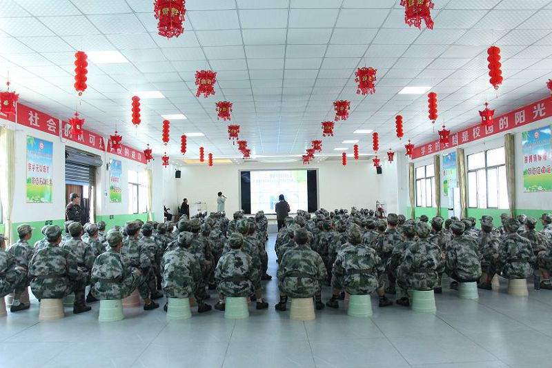 青少年叛逆期的表現(xiàn)是什么？