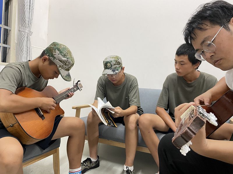 青少年退學后，家長對孩子的建議