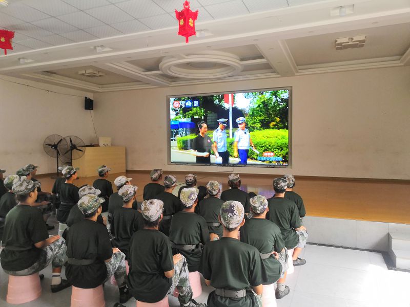 家長對孩子的建議和意見：遇到低素質的人怎么辦？