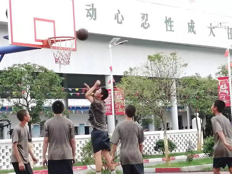 家長知道叛逆期男孩有哪些表現嗎？