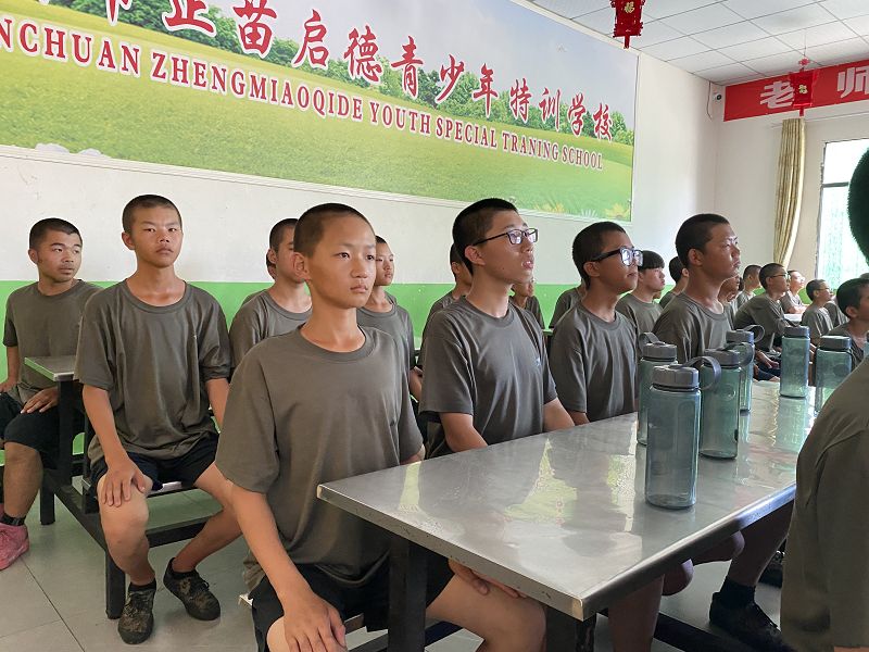 家有叛逆孩，父母首先要自己改變