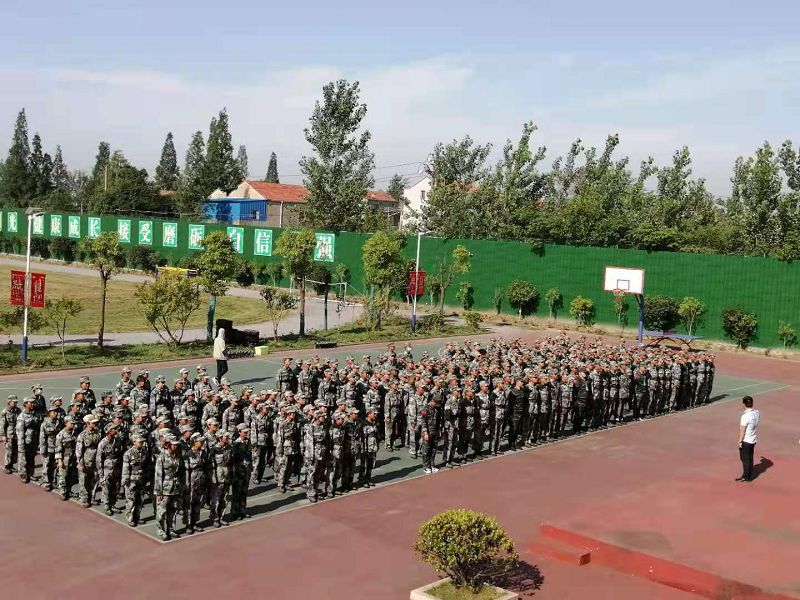 中學生早戀有什么危害？中學生早戀家長要怎么教育