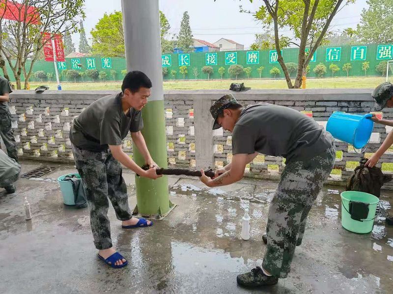 鄂州戒網癮學校說：幫助孩子戒網癮，家長應該這么做