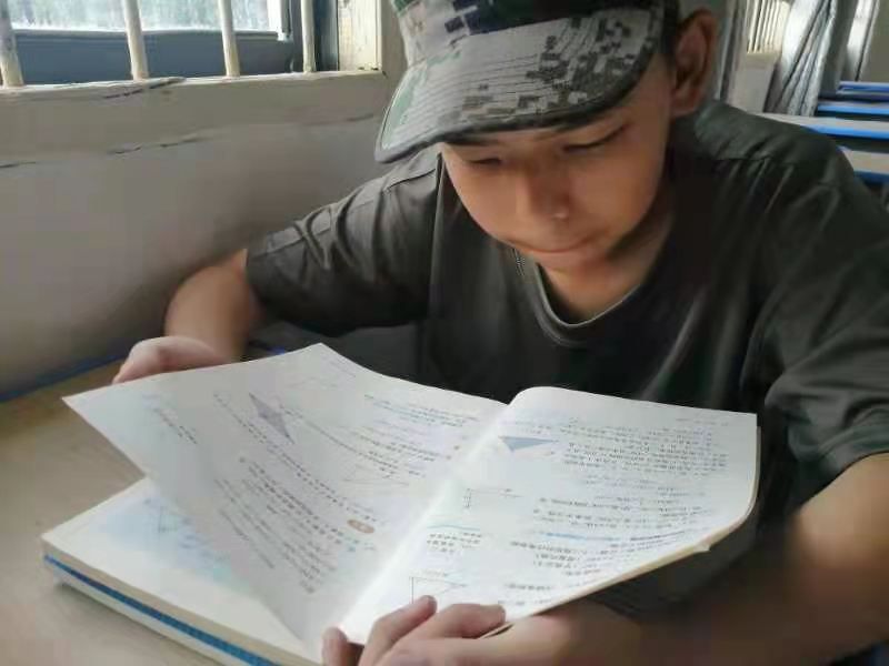 孩子早戀怎樣教育才是正確的方法？孩子早戀的表現