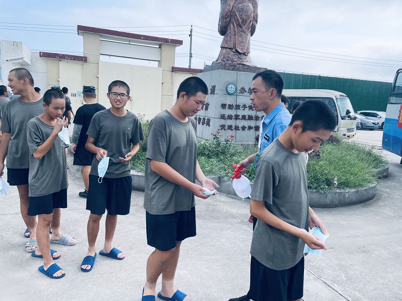 兒子打罵父母怎么處理，孩子打罵父母該怎么辦？